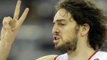 <b>MUY SOLO.</b> Para la estrella de Memphis, a Nowitzki le falta el apoyo de sus compañeros para poder eliminar a España.