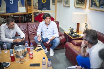 Iván Zamorano, en la redacción de AS durante la entrevista.