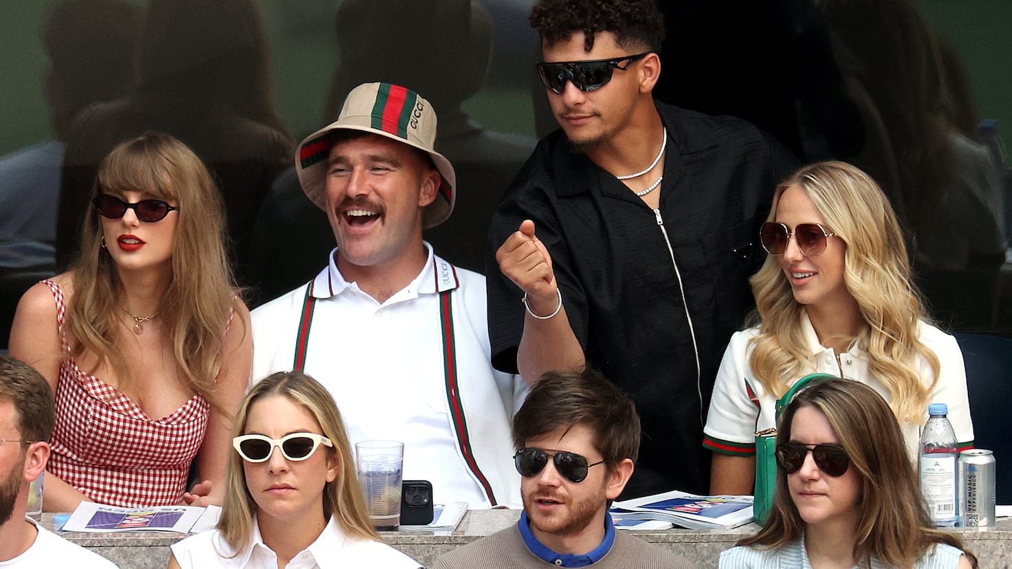 Travis Kelce, Taylor Swift, and a viral bidding war that had everyone laughing - AS USA