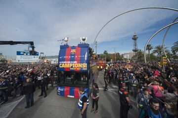 Barça's open-top bus parade after Liga-Copa double