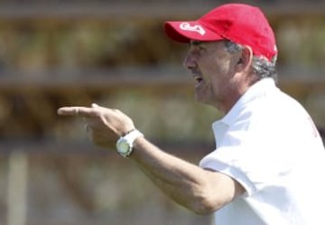 Otro técnico argentino que se fue debido a los malos resultados obtenidos. Marchesini dirigió en San Felipe el 2011, donde solo ganó un partido de 10 en los cuales estuvo a cargo del elenco aconcagüino. Cosechó un 23.33%.