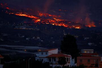 Imágenes del volcán durante la noche del 21 de septiembre. 