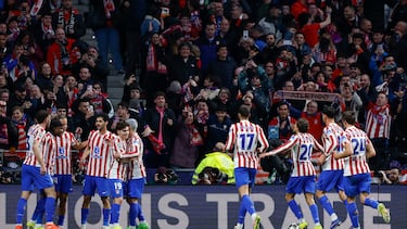 Los jugadores del Atlético celebran uno de los goles ante el Tottenham.
