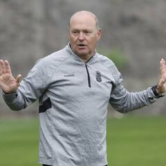 Mel: “No nos beneficia hablar de Viera, lo que pase, pasará”