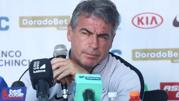 El t&eacute;cnico de Alianza Lima critic&oacute; el uso precipitado de la herramienta de v&iacute;deo en la final y la renuncia de Haro y Carrillo para participar.