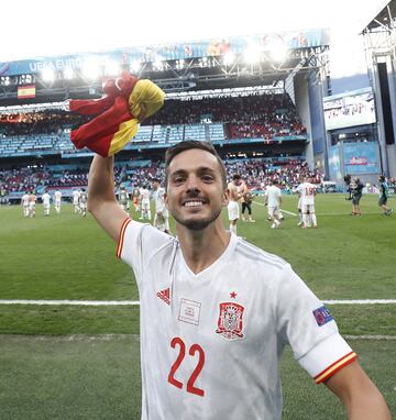 Sarabia celebra el pase a cuartos.