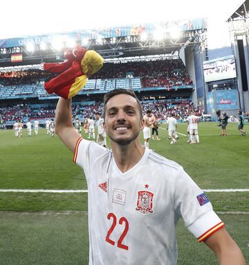  Sarabia celebra el pase a cuartos.