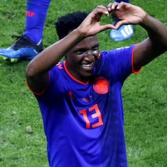 Mina descarta salir del Barça