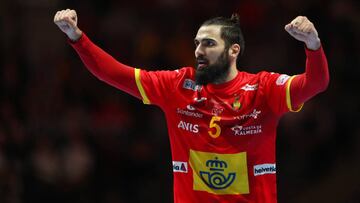 Jorge Maqueda celebra un triunfo con España.