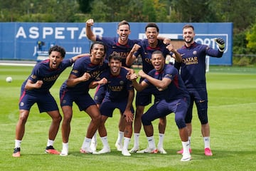 El PSG y el delantero acercaron posturas y el de Bondy volvió a entrenarse con el grupo que dirige Luis Enrique.