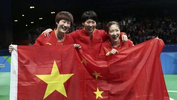 China ganó el oro en tenis de mesa.