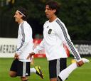 Özil y Khedira, en la lista de Alemania para dos amistosos