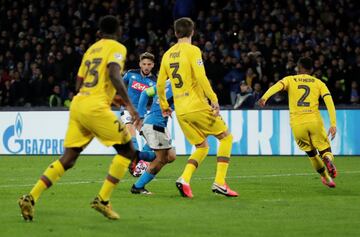 1-0. Dries Mertens marc¨® el primer gol.