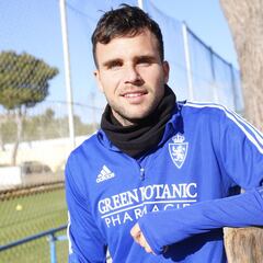 Álvaro Giménez sufre una fractura en un dedo de la mano