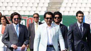 <b>UN PATRIMONIO DE 16.600 MILLONES.</b> A sus 43 años, el patrimonio de Al-Thani asciende a 16.600 millones de euros. Tiene 160 pura sangres, estudió Gestión Económica en Egipto y dirige un conglomerado empresarial con 3.000 empleados. Es primo del Emir de Qatar y tiene casa en la Costa del Sol.