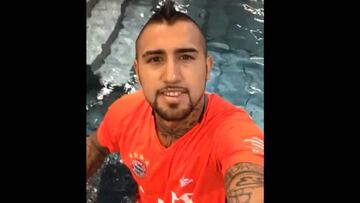 Arturo Vidal mostró cómo es su recuperación bajo el agua