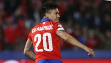 Charles Aránguiz podría partir a Europa tras la Copa América.