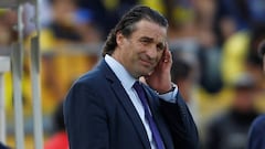 Pizzi se mete entre los peores DT de la Roja en Eliminatorias