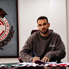 ¡Debut de pesadilla! Pau López comete error garrafal en su primer partido con Toluca