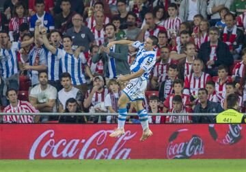 El italiano se anticipó a la defensa rojiblanca y adelantó de nuevo a los suyos.