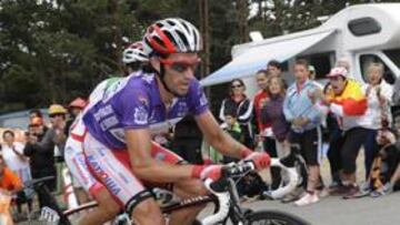 <b>ARREÓN FINAL. </b>Dani Moreno y Pellizotti en plena ascensión.