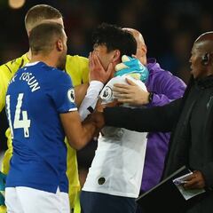 El Everton, en el añadido, acentúa la crisis del Tottenham