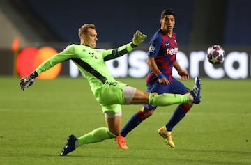 Neuer y Luis Su¨¢rez.