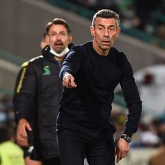 Pedro Caixinha, cesado como técnico de Santos