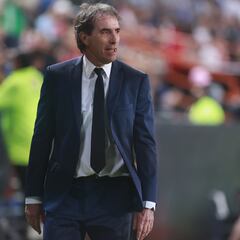 Mexicanos postulan a Guillermo Almada en estas elecciones