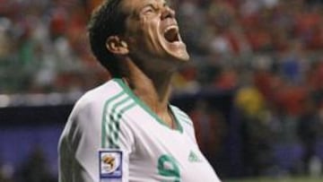 El Guille Franco celebra su gol (el segundo de México) en el triunfo azteca ante Costa Rica.