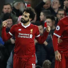 Liverpool remonta ante Leicester gracias al doblete de Salah