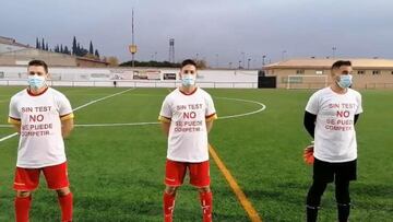 Los jugadores del Porzuna luciendo la camiseta que dice "Sin test no se puede competir"