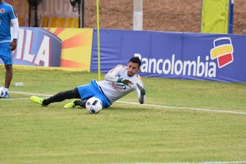 La Selección Colombia entrenó en la Universidad Autónoma del Caribe. James participó a la par de sus compañeros.