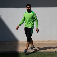 Fekir: “Si no fiché por el Liverpool es porque el Betis me estaba esperando”