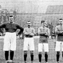 El primer capitán del Chelsea pesaba 150 kilos