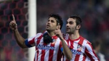 Atletico Madrid&#039;s Brazilian forward Diego da Silva Costa celebrates after scoring during the Spanish Copa del Rey (King&#039;s Cup) semifinal football match Atletico de Madrid vs Sevilla FC at the Vicente Calderon stadium in Madrid on January 31, 2013. AFP PHOTO/ DANI POZO