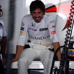 Mercedes le pide a Alonso que llegue libre desde McLaren
