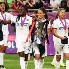 El Lyon arrasa al Barcleona