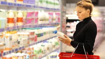 Facua denuncia a ocho supermercados por un posible pacto de precios de la leche