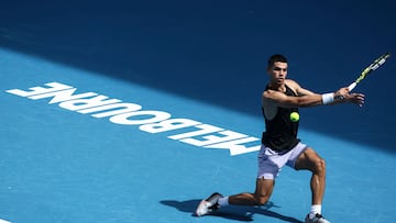 Carlos Alcaraz, durante un entrenamiento en Melbourne.