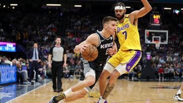 Bogdan Bogdanovic ante JaVale McGee.