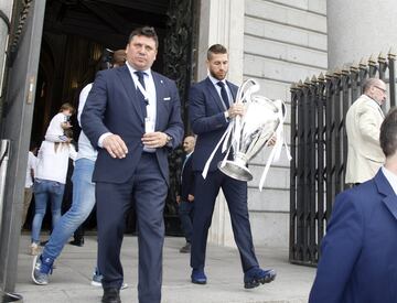 27/05/18 REAL MADRID CAMPEONES CHAMPIONS LEAGUE 2018 Los jugadores del Real Madrid saliendo de la Catedral de La Almudena para ofrecer la Copa de Europa conseguida el día de ayer en Kiev tras vencer por 3 goles a 1 al Liverpool 
