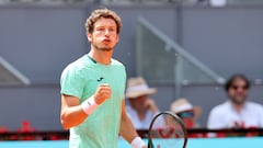 Carreño remonta para ganar en Madrid diez años después