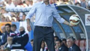 La llegada de Mendilibar al Eibar se demora