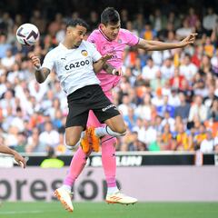 César Montes anota pero no evita el descenso del Espanyol
