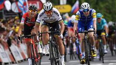 Sagan gana con una pata y Contador se asoma tras Porte