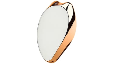 Así es el borrador de pelo de cristal que arrasa en TiKTok y garantiza una depilación indolora