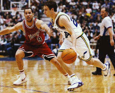 El ejemplo más claro del baloncesto español. Se lesionó del ligamento cruzado anterior de la rodilla derecha cuando militaba en el Real Madrid y tuvo que retrasar un año su debut en la NBA por repetir dicha lesión cuando su traspaso a la mejor Liga del mundo ya era efectivo. Seleccionado en 2011, debutó en 2003 en los Jazz, con un entrenador mítico como Jerry Sloan y en una franquicia perfecta, que había perdido a John Stockton por retirada unos meses antes. Las lesiones le impidieron desarrollar una carrera en la NBA a pesar de un inicio prometedor. Definido como uno de los bases más talentosos de la historia del baloncesto español, volvió a Euopa, pero nunca volvió a ser el mismo. Se retiró en 2016.