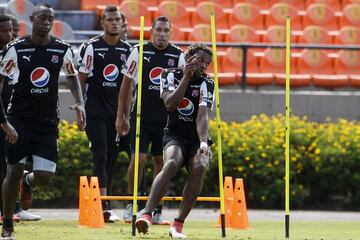 El Deportivo Independiente Medellín se prepara para el juego de ida de la semifinal de la Liga Águila I - 2018 ante el Deportes Tolima.