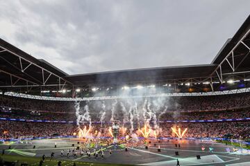 Ceremonia de clausura de la Eurocopa en el estadio de Wembley.